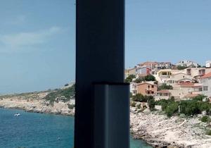 Holiday apartment 10 m from the beach