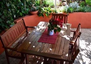 Holiday apartment 30 m from the sea