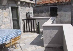 Holiday apartment 50 m from the beach