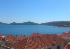 Holiday apartment 50 m from the beach