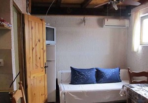Holiday apartment 50 m from the beach