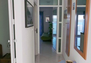 Holiday apartment facing the sea with terrace