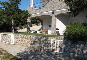 Holiday apartment with balcony and sea view 150 m from the beach