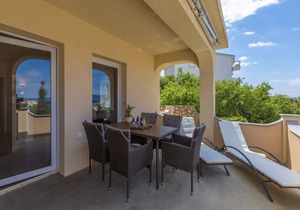 Holiday apartment with air conditioning and WiFi