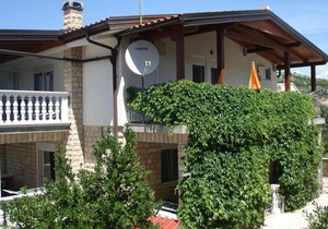 Holiday apartment in Drage with terrace, air conditioning, W-LAN 5013-3 in Drage