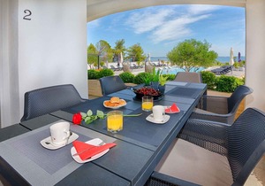 Holiday apartment Luxury with pool, quiet location, lake view for 6 people