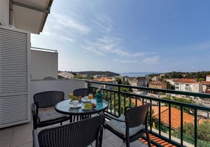 Holiday apartment Makarska for 1 - 6 persons with 2 bedrooms - Holiday house