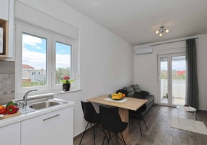 Holiday apartment mit Klimaanlage und Pool