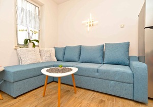 Holiday apartment mit Pool und Klimaanlage