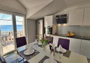 Holiday apartment Omiš for 1 - 5 persons with 2 bedrooms - Holiday apartment