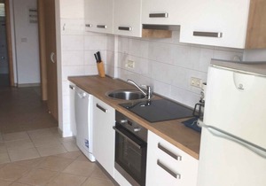 Holiday apartment only 50 m from the beach in Okrug Gornji