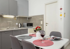 Holiday apartment Pula for 1 - 4 persons with 2 bedrooms - Holiday apartment in one or multi-family