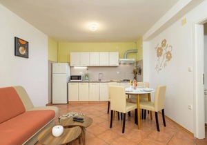 Holiday apartment Pula for 1 - 4 persons with 2 bedrooms - Row house