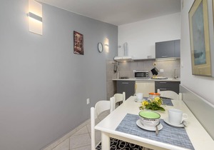 Holiday apartment Pula for 1 - 4 persons with 2 bedrooms - Holiday apartment in one or multi-family