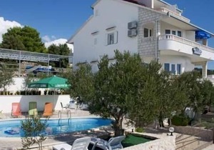 Holiday apartment Sevid for 1 - 4 persons with 2 bedrooms - Holiday apartment in one or multi-family
