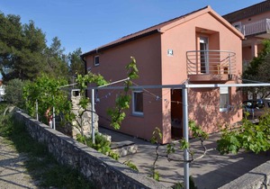 Holiday apartment with air conditioning and Internet access