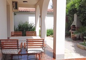 Holiday apartment with air conditioning and Internet access