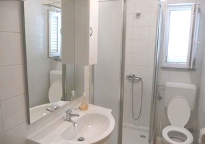 Holiday apartment with air conditioning and balcony