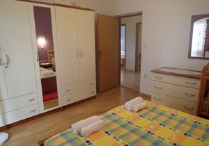 Holiday apartment with balcony and sea view