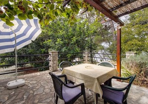 Holiday apartment with air conditioning