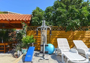 Holiday apartment with Pool and Internet