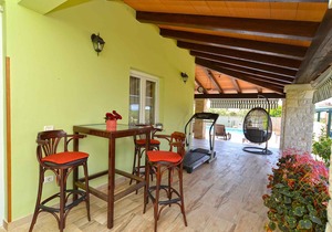 Holiday home in a quiet location with an outdoor pool