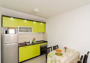 Holiday Home Jasenka Trstenik - Duplex One Bedroom Apartment with Terrace and Side Sea View