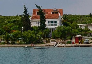 Holiday Home Lovište
