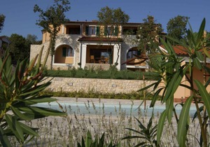 Holiday home with outdoor pool