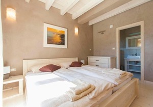 Holiday house Pula for 1 - 16 persons - Holiday home