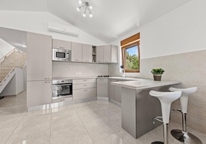 Holiday house Šišan for 1 - 8 persons with 3 bedrooms - Holiday house