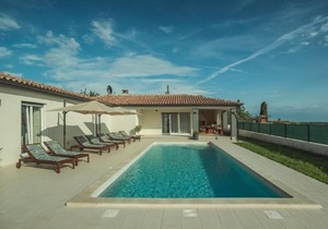 Holiday house Svetvinčenat for 6 - 8 persons with 3 bedrooms - Holiday house
