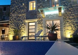 Holiday house Tučepi for 1 - 4 persons with 2 bedrooms - Holiday home
