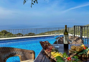 Holiday house Tučepi for 1 - 5 persons with 2 bedrooms - Row house