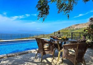 Holiday house Tučepi for 1 - 5 persons with 2 bedrooms - Row house