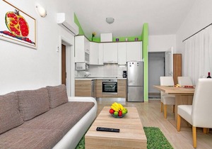 Holiday house Tučepi for 1 - 10 persons with 5 bedrooms - Holiday house
