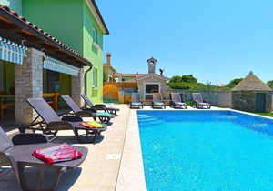 House 1891/23212 (Istria - Galižana), 5000m from the beach