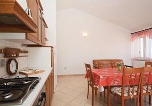 In a quiet part of Galizana, between family houses, are these newly furnished apartments.