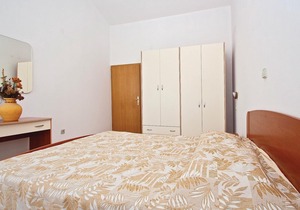 In a quiet part of Galizana, between family houses, are these newly furnished apartments.