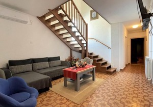 Jakov (ROJ431) by Interhome