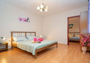 Jakov (ROJ431) by Interhome