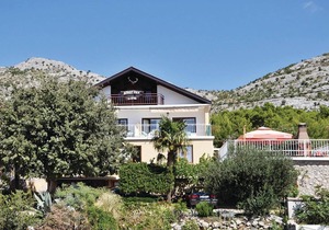 Lovely apartment in Starigrad Paklenica