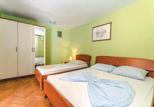 Lovely Apartment In Bosana With Wifi