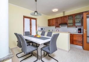 Lovely apartment in Labin with house sea view in Labin
