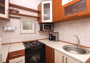 Lovely apartment in Poljica with WiFi