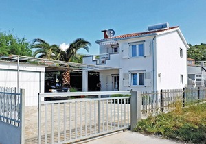 Lovely apartment in Poljica with WiFi