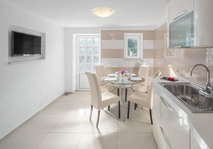 Lovely apartment in Ravni