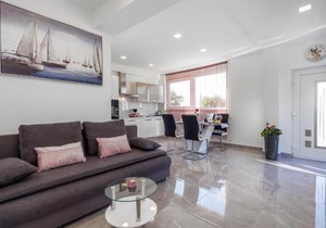 Lovely Apartment In Rijeka With Wifi