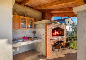 Lovely Home In Galizana With Wifi
