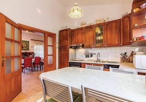 Lovely home in Pula with house sea view